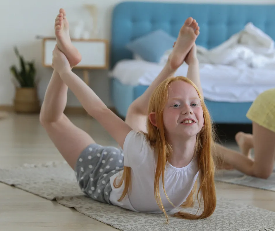 fille exercices moteurs developpement